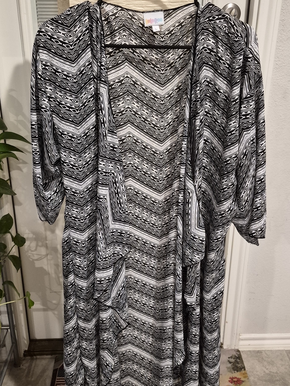 LuLaRoe Black & White Geometric Open Cardigan